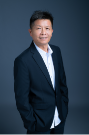 副会长  向德武
四川亿辉建设工程有限公司
行业：建筑